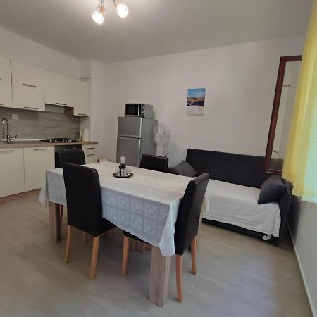 Apartment Marta 야블라나츠 외부 사진