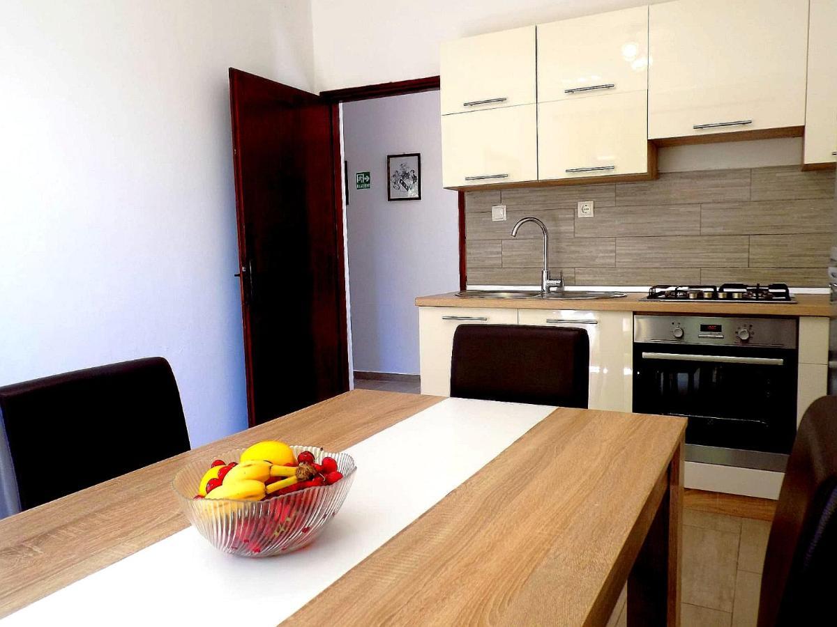 Apartment Marta 야블라나츠 외부 사진